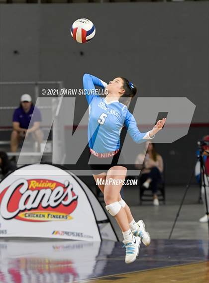 Thumbnail 3 in Valley Christian vs Snowflake (AIA 3A Final) photogallery.