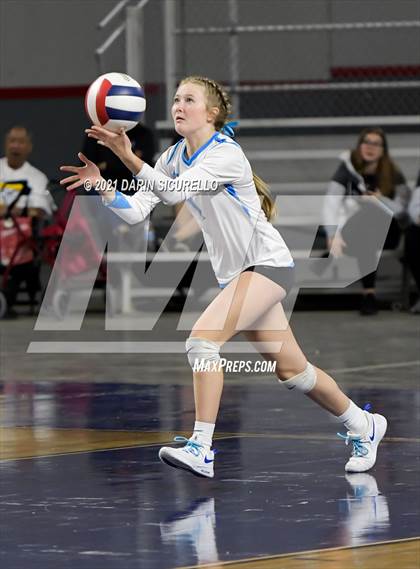 Thumbnail 1 in Valley Christian vs Snowflake (AIA 3A Final) photogallery.