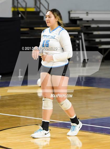 Thumbnail 2 in Valley Christian vs Snowflake (AIA 3A Final) photogallery.