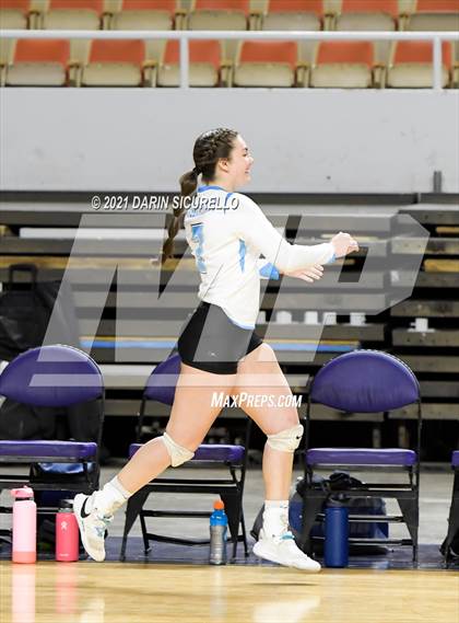 Thumbnail 1 in Valley Christian vs Snowflake (AIA 3A Final) photogallery.