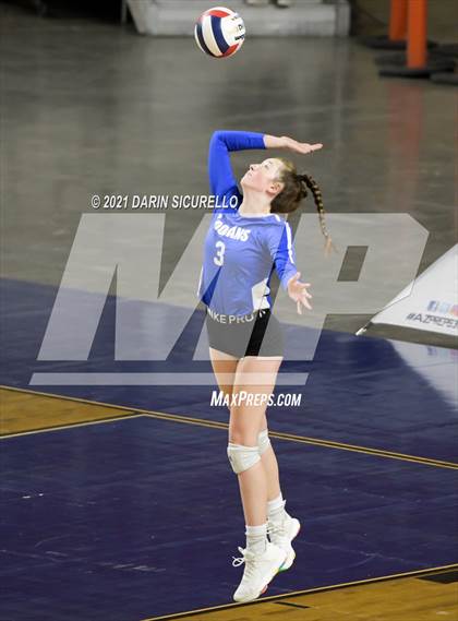 Thumbnail 3 in Valley Christian vs Snowflake (AIA 3A Final) photogallery.