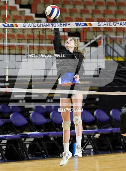 Thumbnail 1 in Valley Christian vs Snowflake (AIA 3A Final) photogallery.