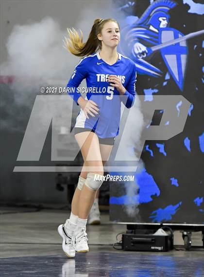 Thumbnail 2 in Valley Christian vs Snowflake (AIA 3A Final) photogallery.