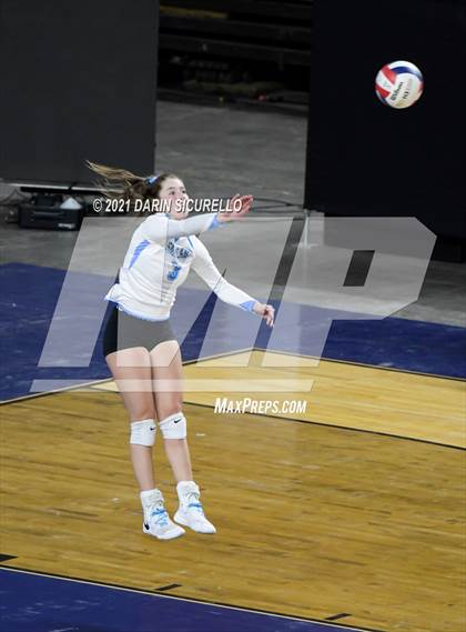 Thumbnail 1 in Valley Christian vs Snowflake (AIA 3A Final) photogallery.