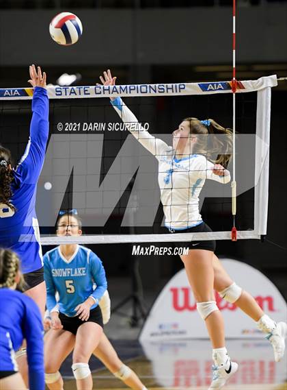 Thumbnail 1 in Valley Christian vs Snowflake (AIA 3A Final) photogallery.