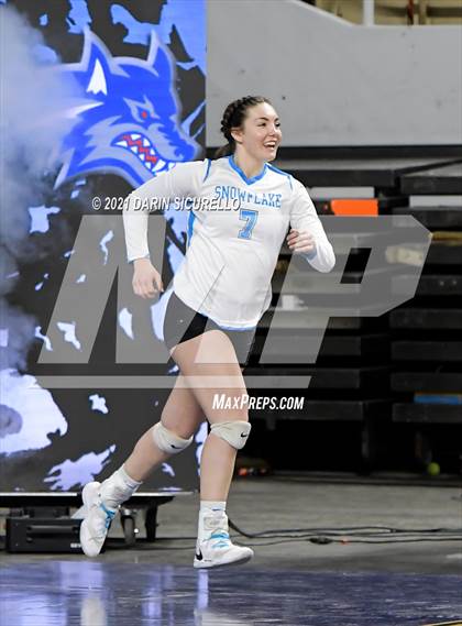 Thumbnail 2 in Valley Christian vs Snowflake (AIA 3A Final) photogallery.