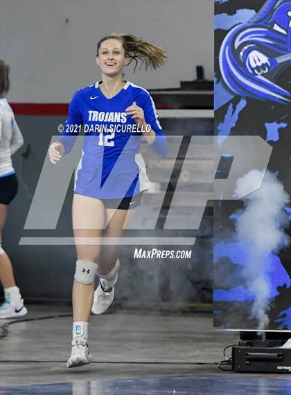 Thumbnail 3 in Valley Christian vs Snowflake (AIA 3A Final) photogallery.