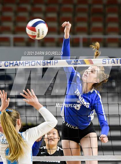 Thumbnail 3 in Valley Christian vs Snowflake (AIA 3A Final) photogallery.