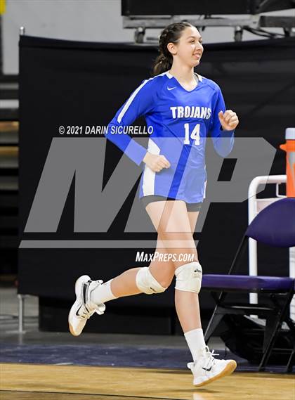 Thumbnail 3 in Valley Christian vs Snowflake (AIA 3A Final) photogallery.