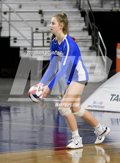 Thumbnail 2 in Valley Christian vs Snowflake (AIA 3A Final) photogallery.