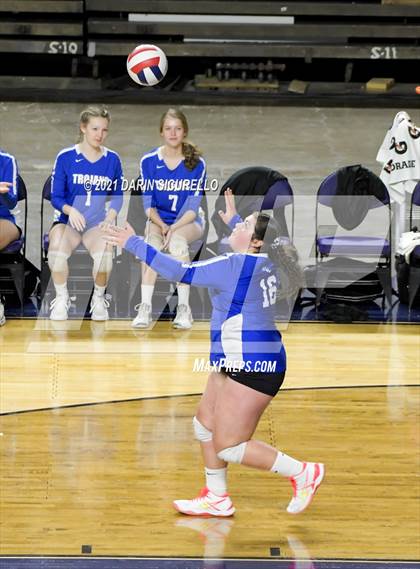 Thumbnail 1 in Valley Christian vs Snowflake (AIA 3A Final) photogallery.