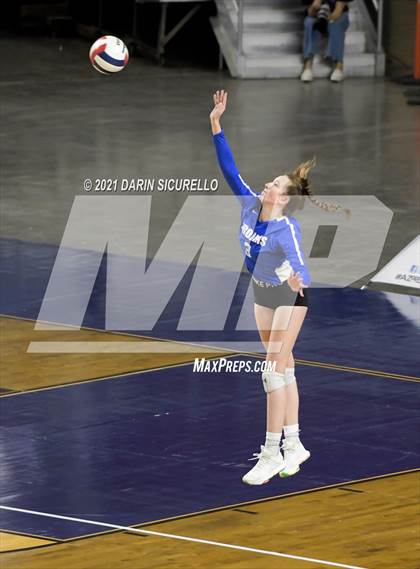 Thumbnail 2 in Valley Christian vs Snowflake (AIA 3A Final) photogallery.