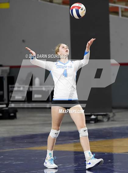 Thumbnail 2 in Valley Christian vs Snowflake (AIA 3A Final) photogallery.