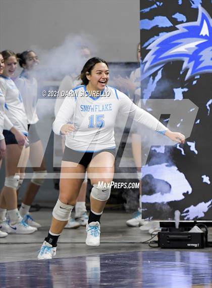 Thumbnail 3 in Valley Christian vs Snowflake (AIA 3A Final) photogallery.