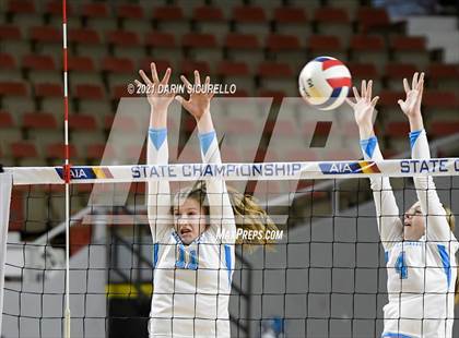 Thumbnail 2 in Valley Christian vs Snowflake (AIA 3A Final) photogallery.