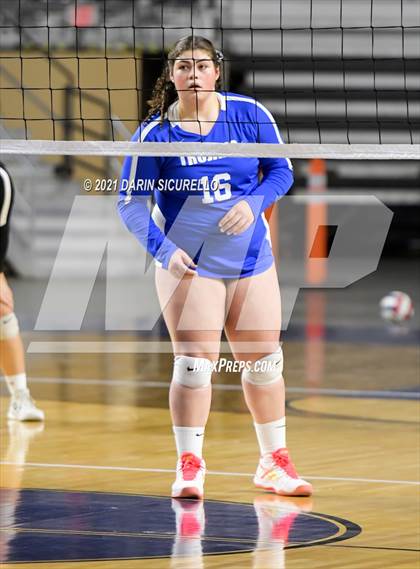 Thumbnail 1 in Valley Christian vs Snowflake (AIA 3A Final) photogallery.