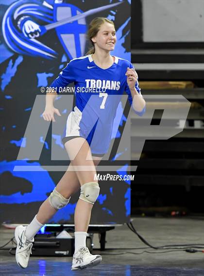 Thumbnail 1 in Valley Christian vs Snowflake (AIA 3A Final) photogallery.