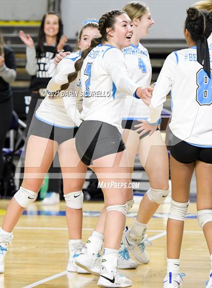 Thumbnail 3 in Valley Christian vs Snowflake (AIA 3A Final) photogallery.