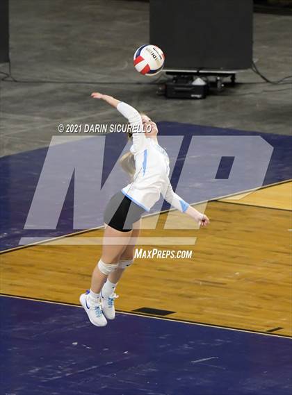 Thumbnail 2 in Valley Christian vs Snowflake (AIA 3A Final) photogallery.
