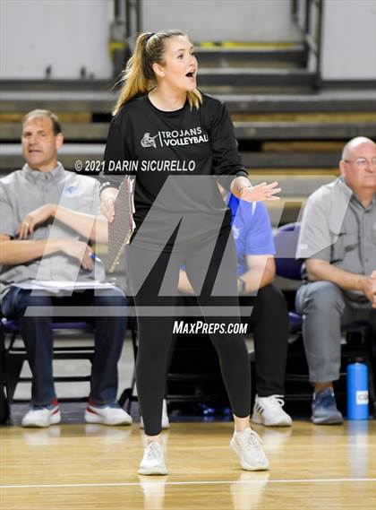 Thumbnail 3 in Valley Christian vs Snowflake (AIA 3A Final) photogallery.