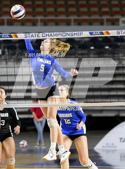 Thumbnail 2 in Valley Christian vs Snowflake (AIA 3A Final) photogallery.
