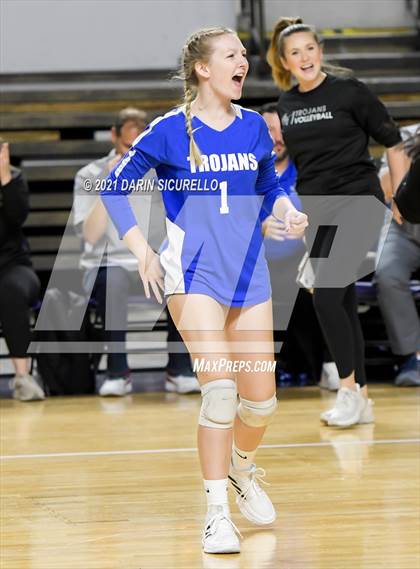 Thumbnail 3 in Valley Christian vs Snowflake (AIA 3A Final) photogallery.