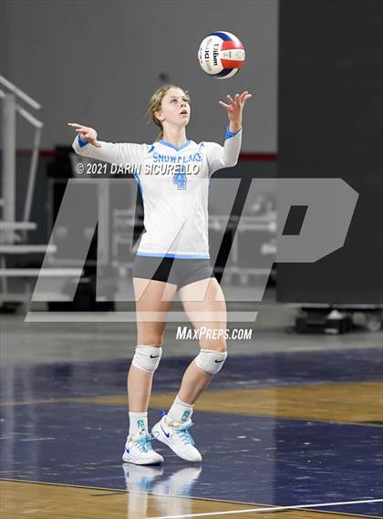 Thumbnail 2 in Valley Christian vs Snowflake (AIA 3A Final) photogallery.