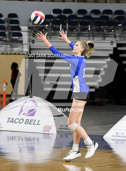 Thumbnail 1 in Valley Christian vs Snowflake (AIA 3A Final) photogallery.