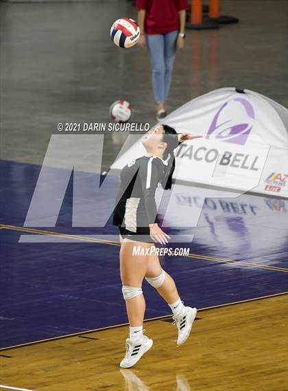 Thumbnail 3 in Valley Christian vs Snowflake (AIA 3A Final) photogallery.