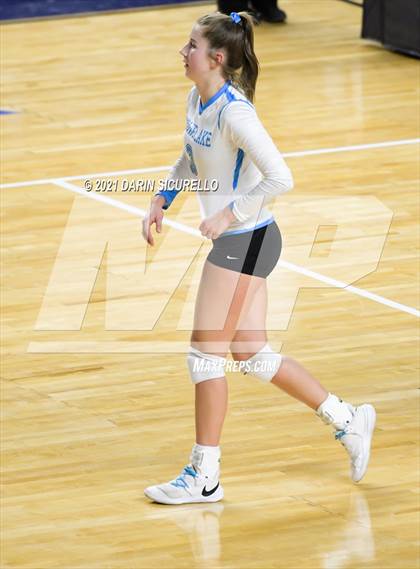 Thumbnail 2 in Valley Christian vs Snowflake (AIA 3A Final) photogallery.
