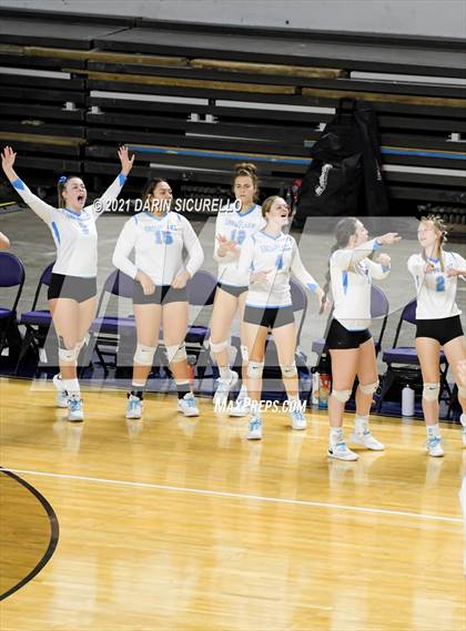 Thumbnail 3 in Valley Christian vs Snowflake (AIA 3A Final) photogallery.