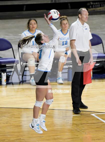 Thumbnail 1 in Valley Christian vs Snowflake (AIA 3A Final) photogallery.