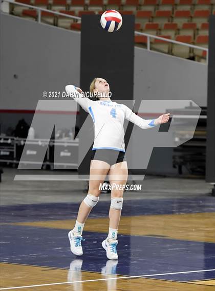 Thumbnail 2 in Valley Christian vs Snowflake (AIA 3A Final) photogallery.