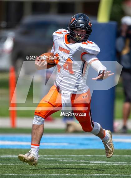 Thumbnail 3 in Hillsboro @ Mater Dei photogallery.