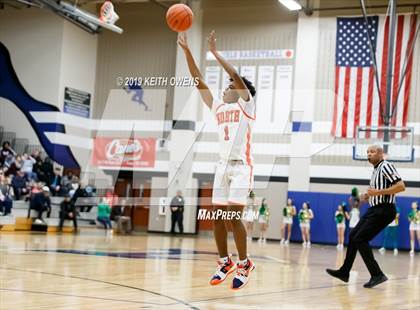 Thumbnail 1 in Newman Smith vs. McKinney North (UIL 5A Area Playoff) photogallery.