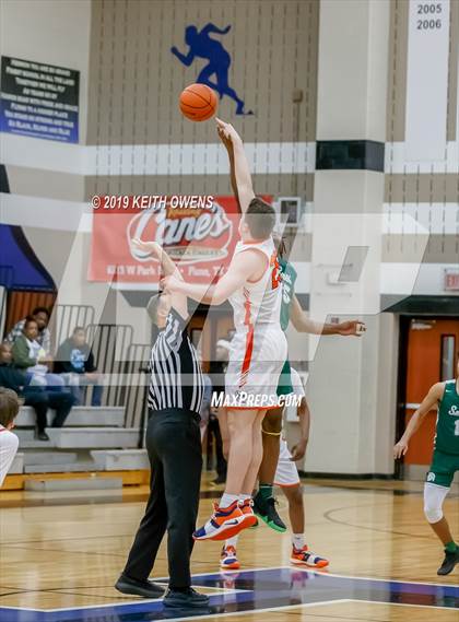 Thumbnail 1 in Newman Smith vs. McKinney North (UIL 5A Area Playoff) photogallery.