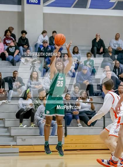 Thumbnail 1 in Newman Smith vs. McKinney North (UIL 5A Area Playoff) photogallery.