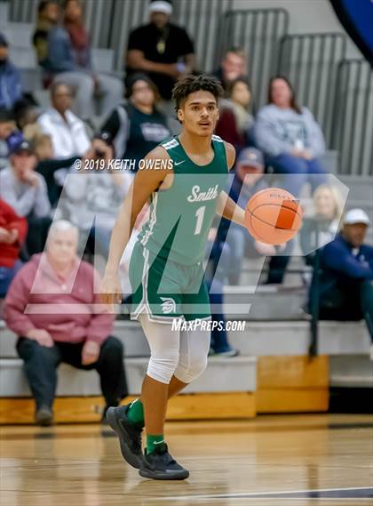 Thumbnail 2 in Newman Smith vs. McKinney North (UIL 5A Area Playoff) photogallery.