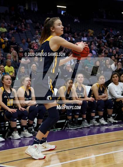 Thumbnail 2 in Oak Ridge vs St. Mary's (CIF SJS D1 Final) photogallery.