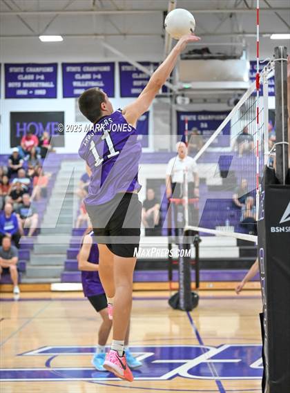 Thumbnail 3 in Northwest Christian vs. North Valley Christian Academy photogallery.
