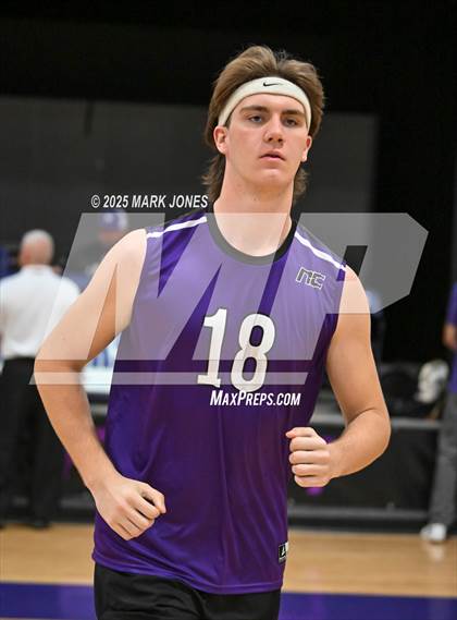 Thumbnail 3 in Northwest Christian vs. North Valley Christian Academy photogallery.
