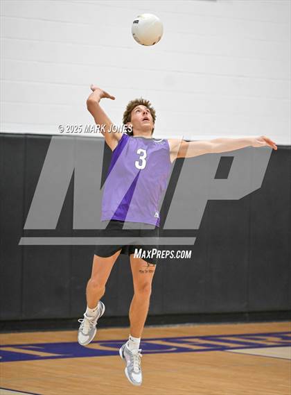 Thumbnail 3 in Northwest Christian vs. North Valley Christian Academy photogallery.