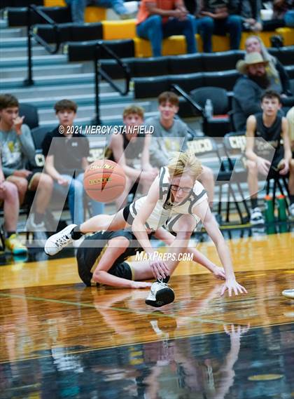 Thumbnail 3 in Perrin-Whitt @ Chico photogallery.