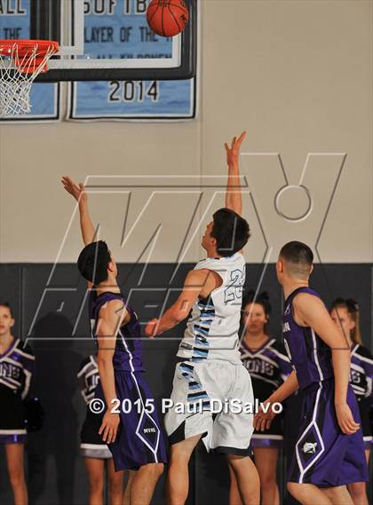 Thumbnail 3 in Valor Christian vs. Mountain View (CHSAA 4A 1st Round) photogallery.