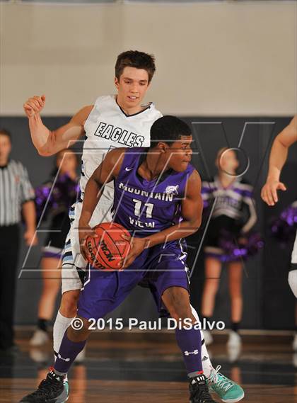 Thumbnail 2 in Valor Christian vs. Mountain View (CHSAA 4A 1st Round) photogallery.