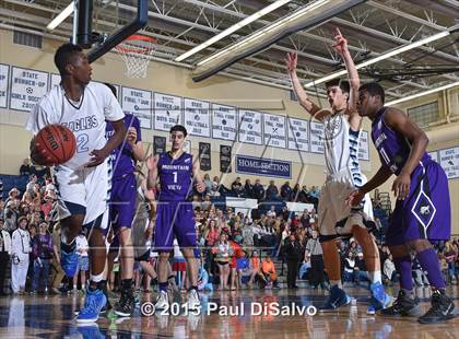 Thumbnail 2 in Valor Christian vs. Mountain View (CHSAA 4A 1st Round) photogallery.