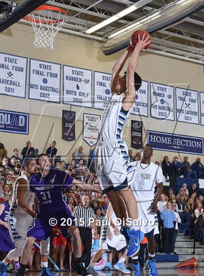 Thumbnail 1 in Valor Christian vs. Mountain View (CHSAA 4A 1st Round) photogallery.