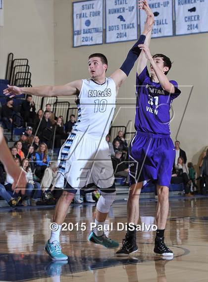 Thumbnail 2 in Valor Christian vs. Mountain View (CHSAA 4A 1st Round) photogallery.