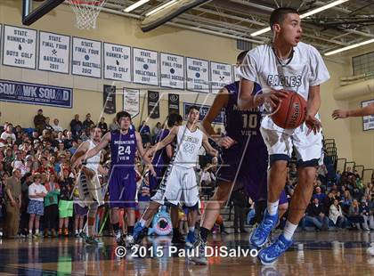 Thumbnail 3 in Valor Christian vs. Mountain View (CHSAA 4A 1st Round) photogallery.