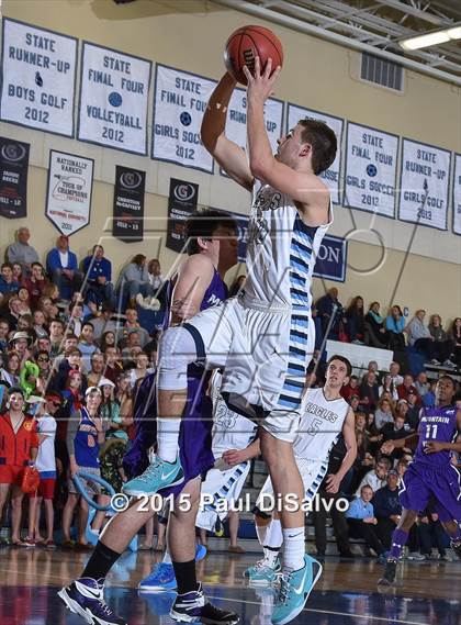 Thumbnail 3 in Valor Christian vs. Mountain View (CHSAA 4A 1st Round) photogallery.